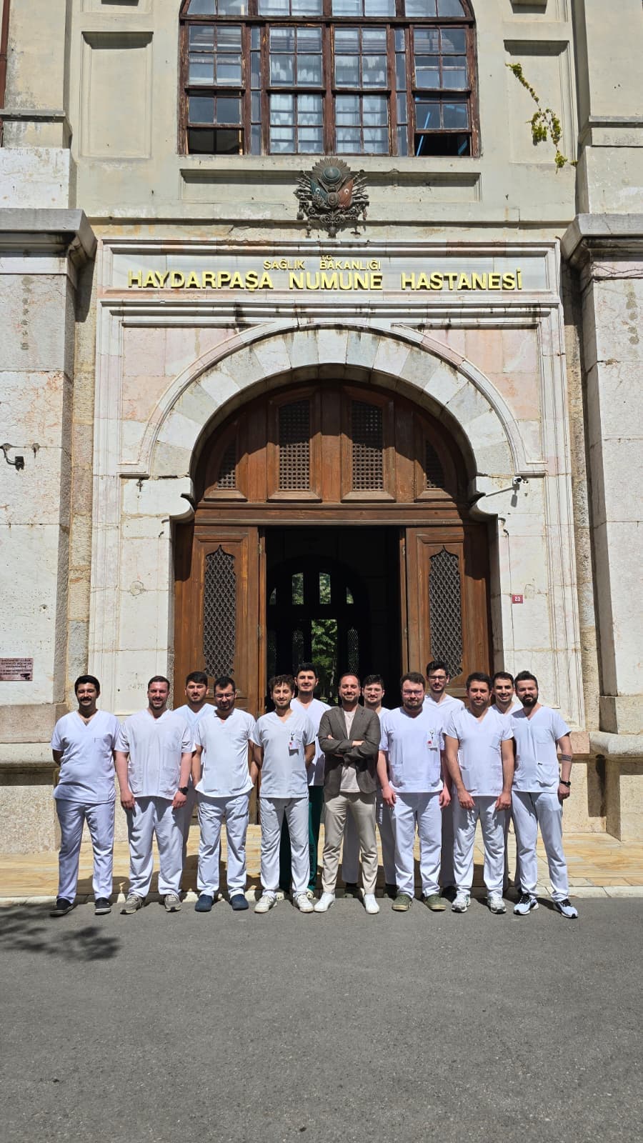 Doç. Dr. Ali CAVİT klinik fotoğrafı — el bileği cerrahisi
